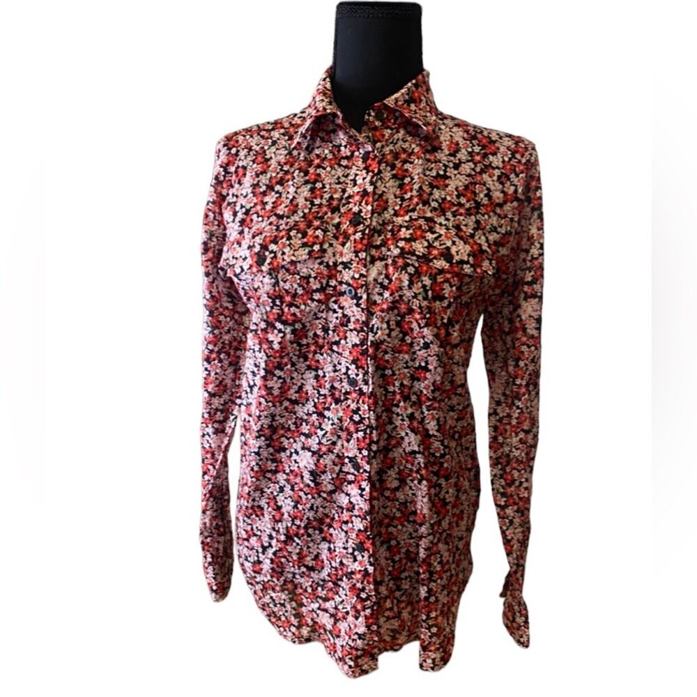 Lauren. Ralph Lauren Long Sleeve Button Up Size Med.Petite